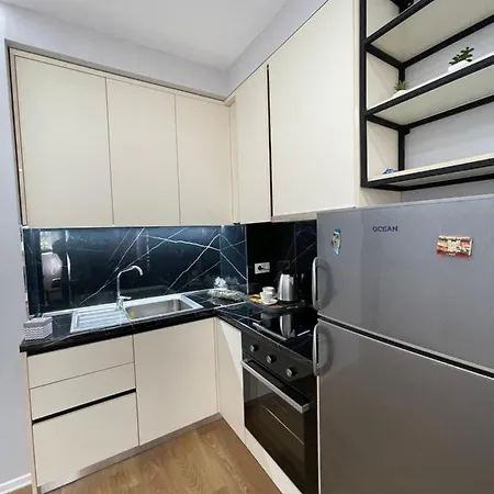 Franci's No2 Apartment *