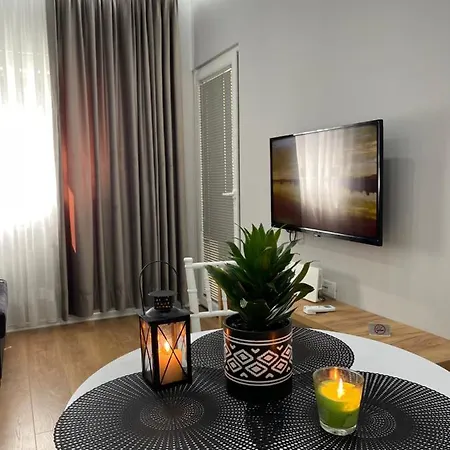 Franci's No2 Apartamento Tirana