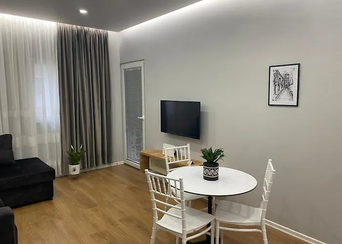 Franci's No2 * Tirana