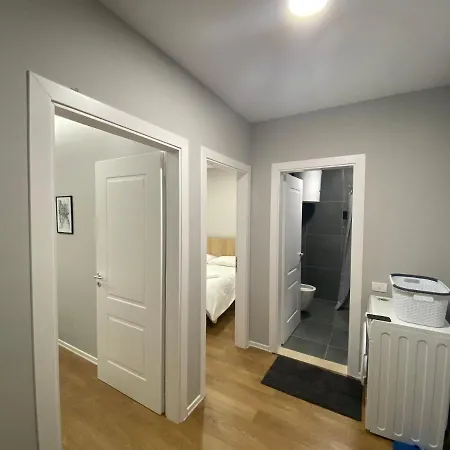 Franci's No2 * Tiran